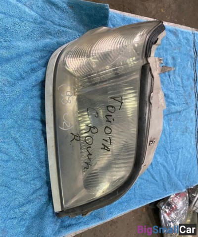 Фара правая Toyota Crown - купить Губовском