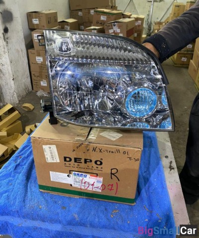 Фара правая Nissan X-Trail T30 - купить Губовском