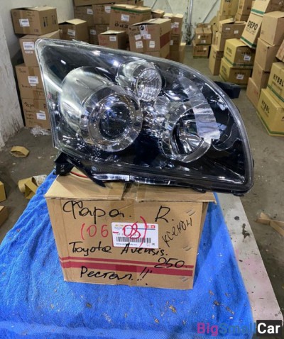 Фара правая Toyota Avensis 250 restyling - купить Губовском
