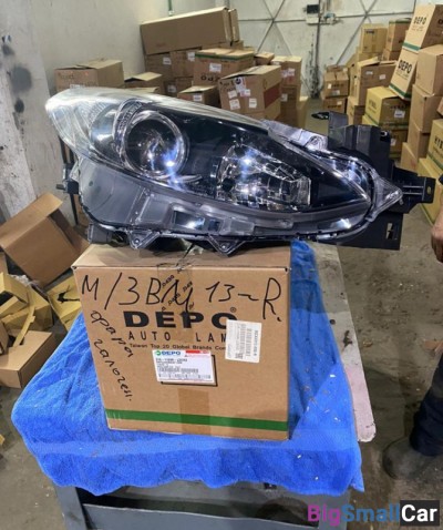 Фара правая Mazda 3 BM - купить Губовском