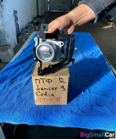 Фара правая Mitsubishi Lancer IX Cedia (птф) - купить Губовском
