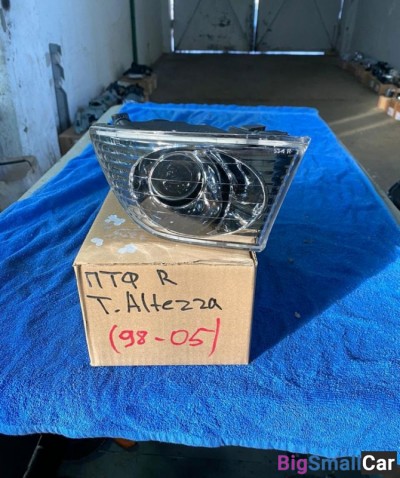 Фара противотуманная правая Toyota Altezza - купить Губовском