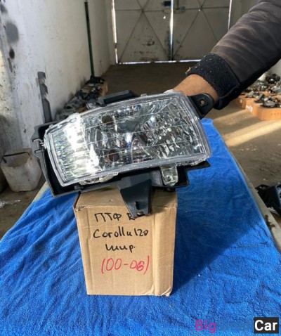 Фара противотуманная правая Toyota Corolla 120 - купить Губовском