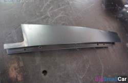 Декоративная планка двери задн. лев. (51 Оснащение Кузов) 51357179409