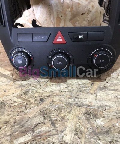 Блок Управления отопителям KIA Ceed 1 07-12 - купить Губовском