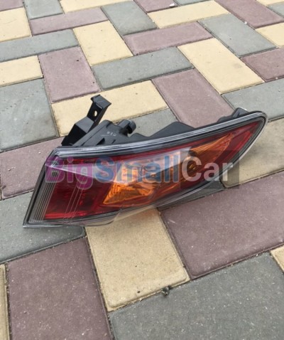 Задний правый фонарь Honda Civic хэтчбек viii 1.8 - купить Губовском